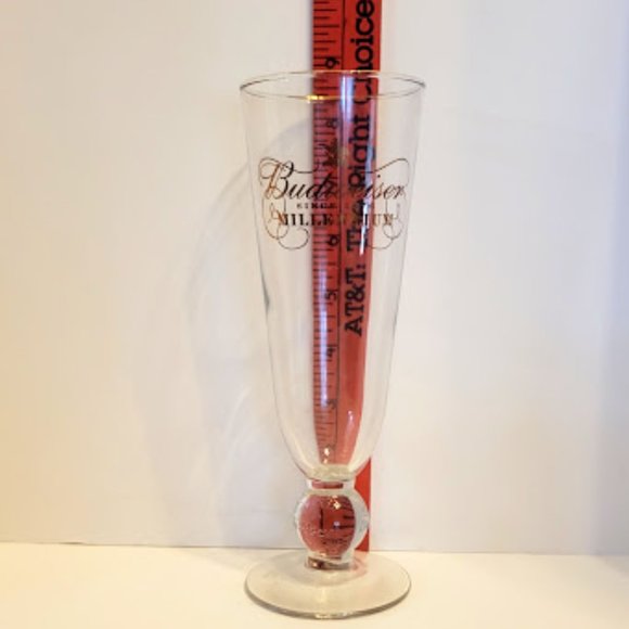 MILLENNIUM BUDWEISER FOOTED BEER GLASS WITH GOLD RIM - Picture 3 of 4